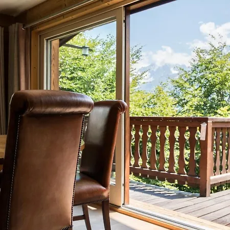 Chalet Pres Des Cimes Ski-in Ski-out Les Houches