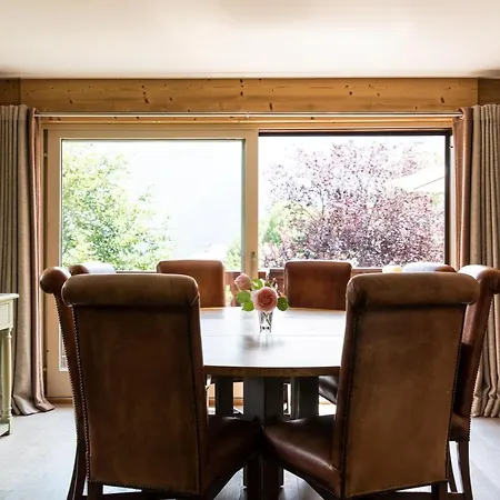 Chalet Pres Des Cimes Ski-in Ski-out Les Houches